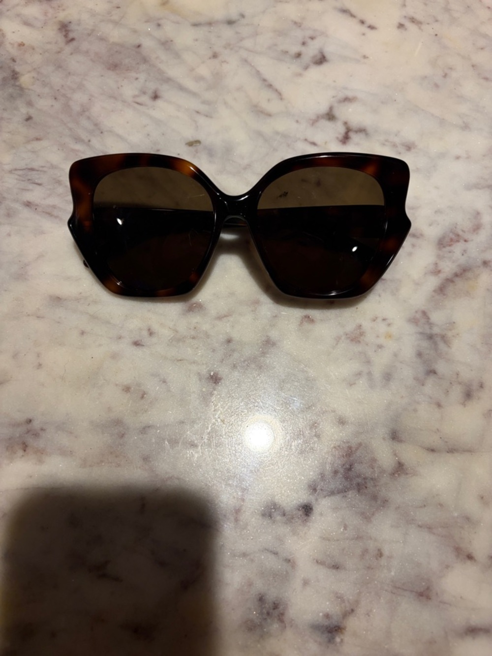 Pre loved Loewe Thin LW40133I frame tortoise lenses brown includes case
